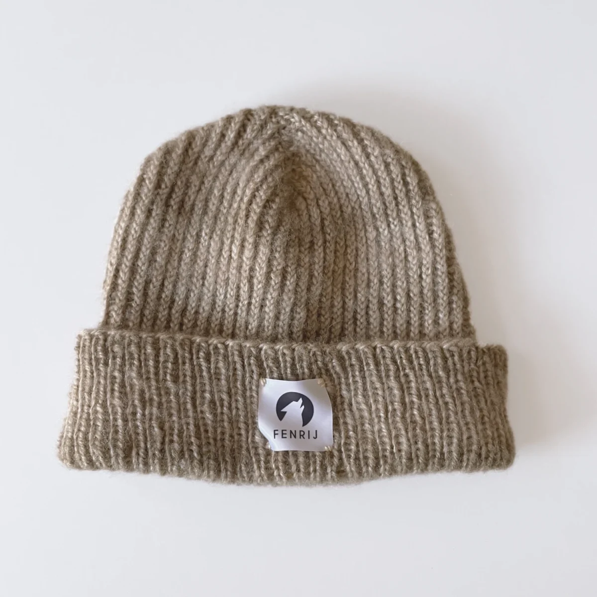 Beanie Gollnir in beige - Handgefertigt für optimalen Komfort